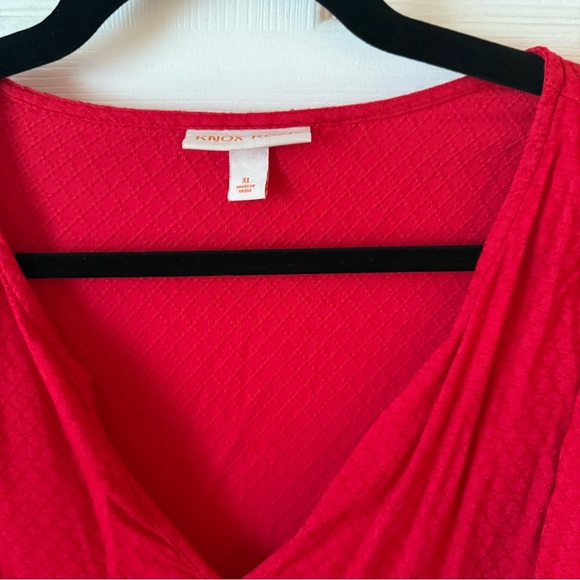 Knox Rose Vibrant Red Textured Top - Picture 2 of 2